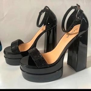Black platform heels shoes Size 10